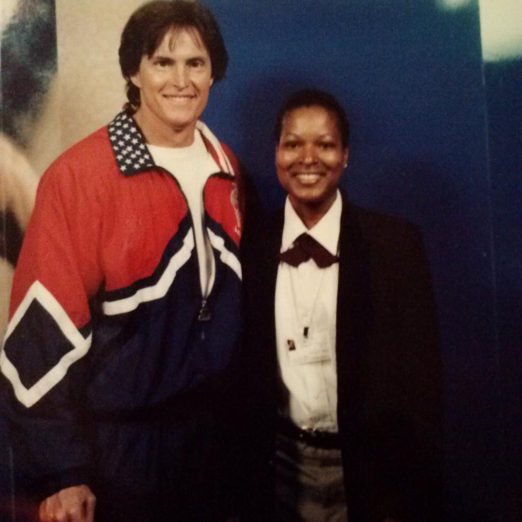 x.com/people/status/…