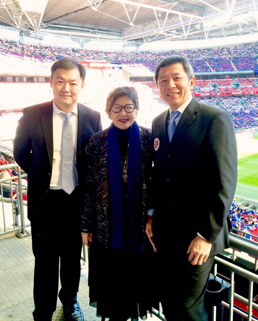 jum_wu's tweet photo. Thee Share Holders - Narin, KY Sasima, Tiger Wu ( Sumrith T.) at Wembly #readingfc #readingfan http://t.co/WVjKIs6jqD