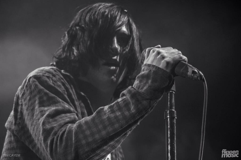 Happy bday 2 Kellin Quinn,some ppl tell me I\m 2 obsessed w/ him but thats not possible. Hope you have a gr8 day  ily 