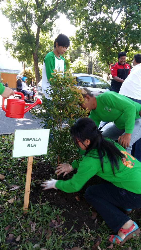 nanantriyani's tweet image. Penanaman 600 pucuk merah dlm rangka Bogoh ka Bogor di Kec Bgr Timur @PemkotaBogor @BPLHKotaBogor @KangEncep @dwidvs