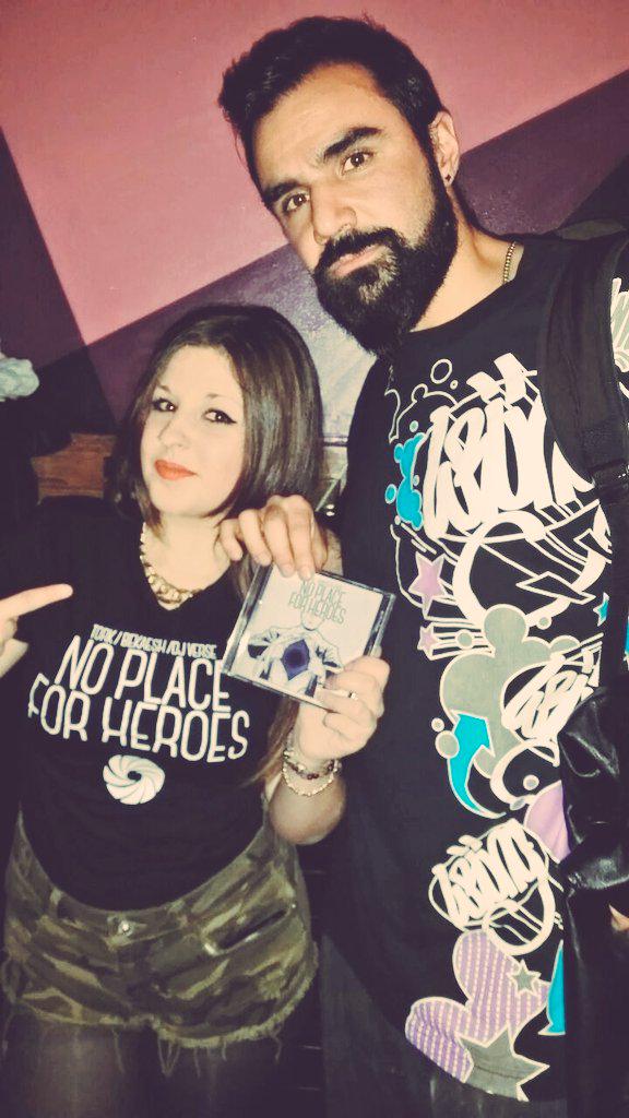 Rocicrisos5's tweet photo. Al fin llego el premio a su correspondiente @bekaesh 
#Muygrande #crack #NoPlaceForHeroes #Tork #Bekaesh #DJVerse 😏👌👇 http://t.co/37Pzhs4AD0