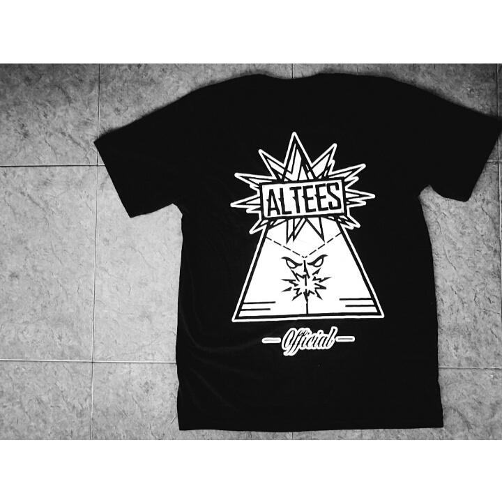 Lg panas ? Pake yg beginian bro, d jamin bahannya adem hehe 😜😜😜