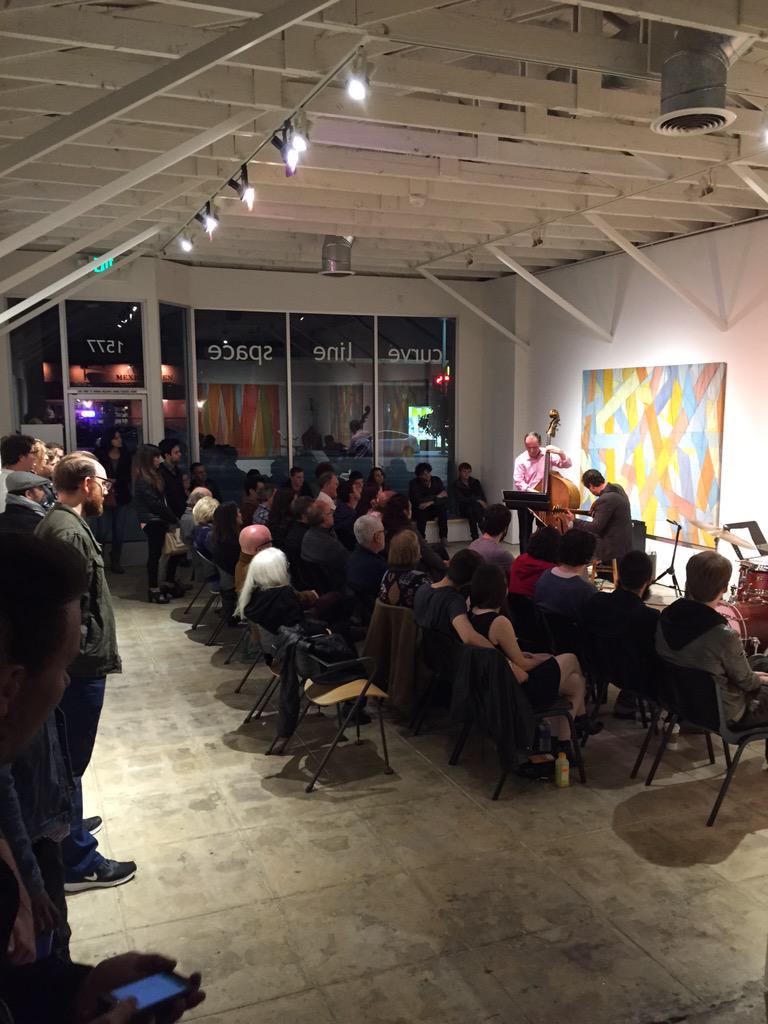 garyfukushima's tweet photo. Standing room only! #lastsaturdays #lajc #curvelinespace http://t.co/lVMfFDfjJ0
