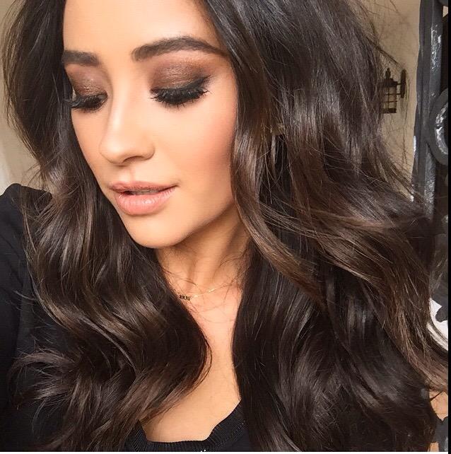 townsofrosewood's tweet photo. OMG @shaymitch so stunning 😉 http://t.co/BoqvzIQjT7