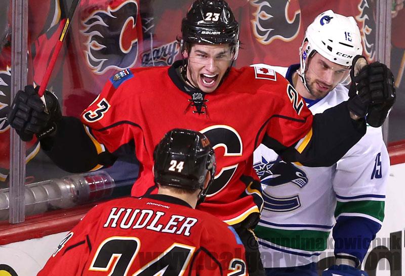 calgarysun's tweet photo. Flames headed to the next round #NHLPlayoffs. This pic says it all… #CofRed http://t.co/JA6zSTCs3F