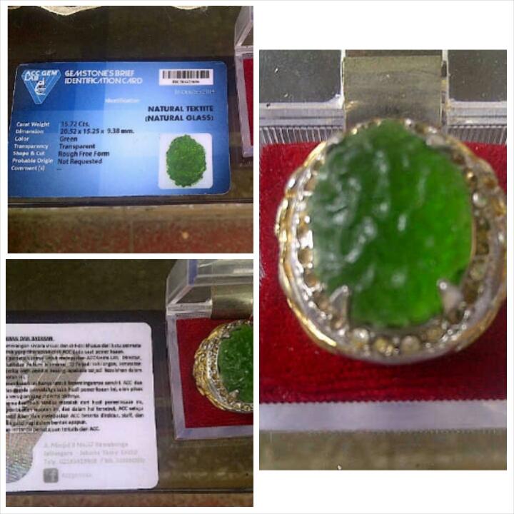 akik_MLG's tweet photo. Satam moldavite Czech Republic (batu meteor) minat? 082245491028 /pin 74AC59E7 http://t.co/KZxZrzHKXe