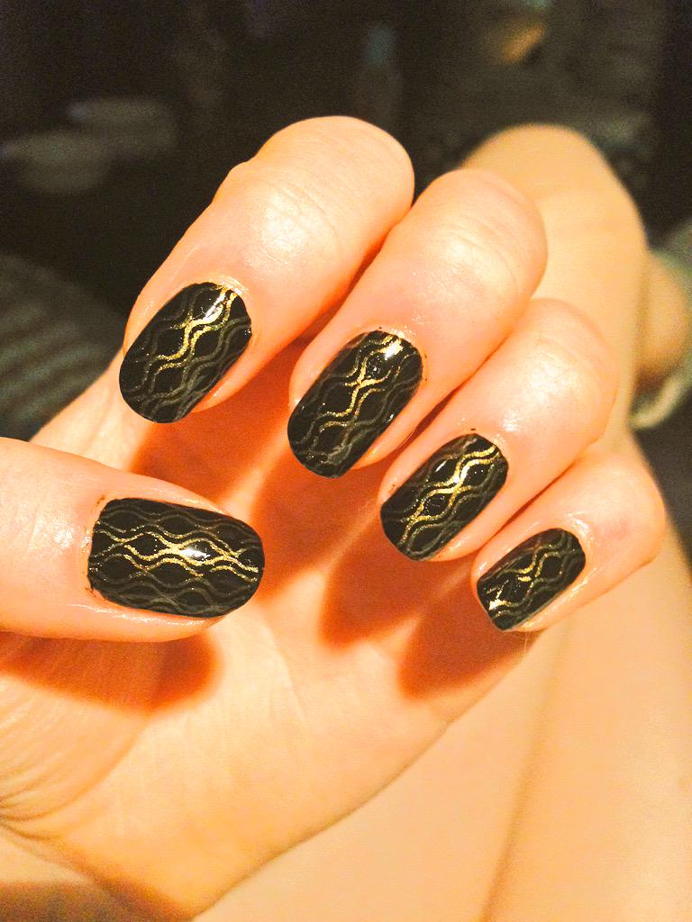 jwdancer13's tweet image. i am so happy to have my nails done right now you don't even know💅🏻👏🏻
#imayhaveissues #ohwell #nailsonfleek