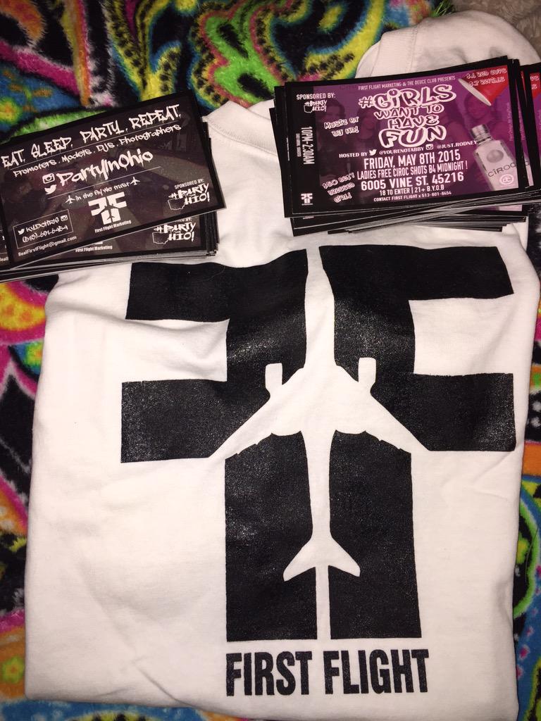 audraaanicoleee's tweet photo. Ayeeee 😝😏😈💯
#FirstFlight ✈️
#GirlsWantToHaveFun
#EatSleepPartyRepeat http://t.co/9rH4Ahrdxr
