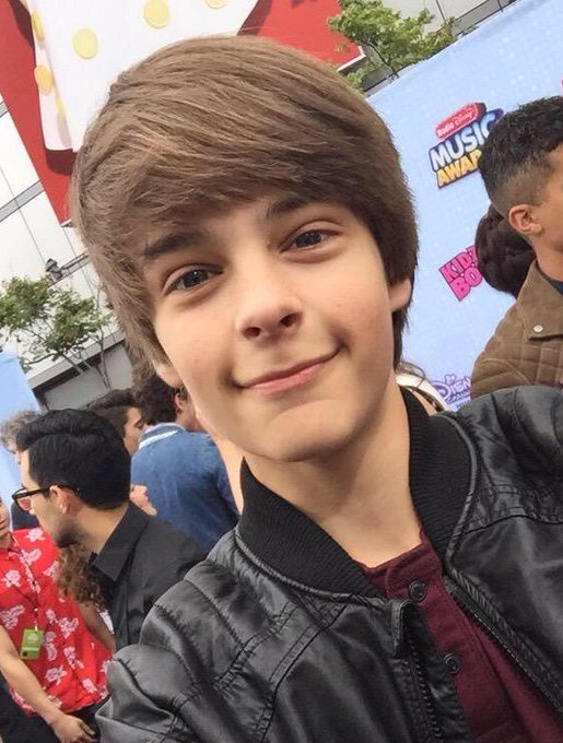 ディズニー チャンネル スターズ 公式さん の最近のツイート 48 Whotwi グラフィカルtwitter分析