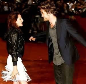 krisbianhearted's tweet photo. #RobstenDay2015 http://t.co/ZQ306sDGTj
