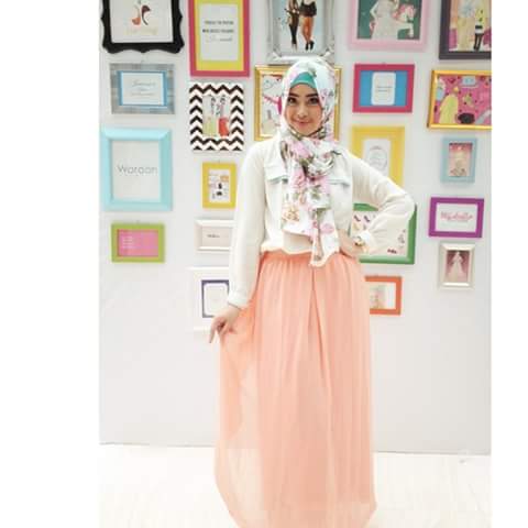 hijabmumo's tweet photo. basic sifon skirt. available peach, lavender, pink, tosca.IDR 55.000. yuk diorder ya cantik. @iklanin @AreaJakarta http://t.co/K0qWF1e9KM