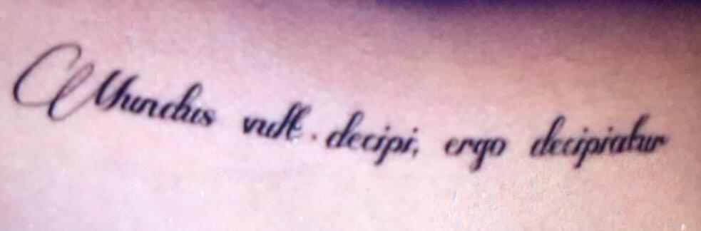 あかわた Yykhi2666 意味は 古代ローマの文筆家ペトロニウスの言葉mundus Vult Decipi Ergo Decipiatur 世界は騙されることを望んでいる ならば騙されるがよい らしいよ ツイよりお借りしました W