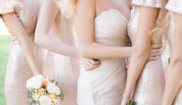 stylemepretty's tweet photo. Pinks and metallics for days!
http://t.co/pfiInPMPP6 @lovenotephoto http://t.co/bDsuaVc1hJ