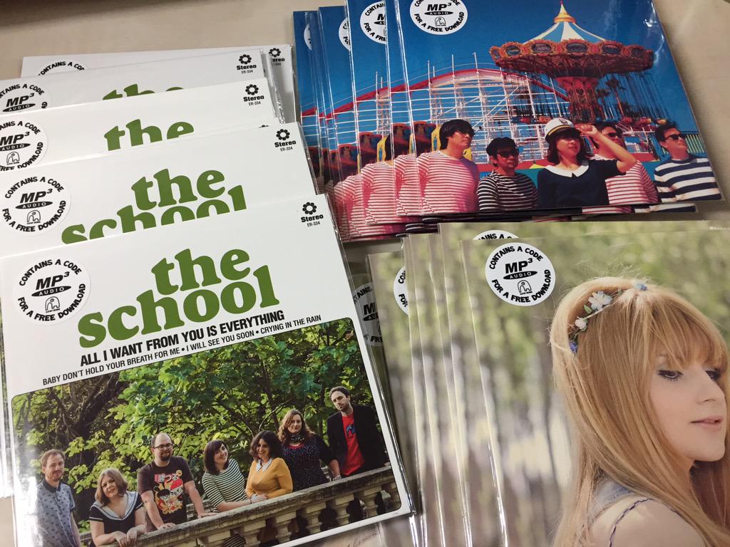 こちら最高の新曲！THE SCHOOL/ALL I WANT FROM YOU IS EVERYTHING / 7" / ￥1,290 flakerecords.com/rcminfo.php?CO…