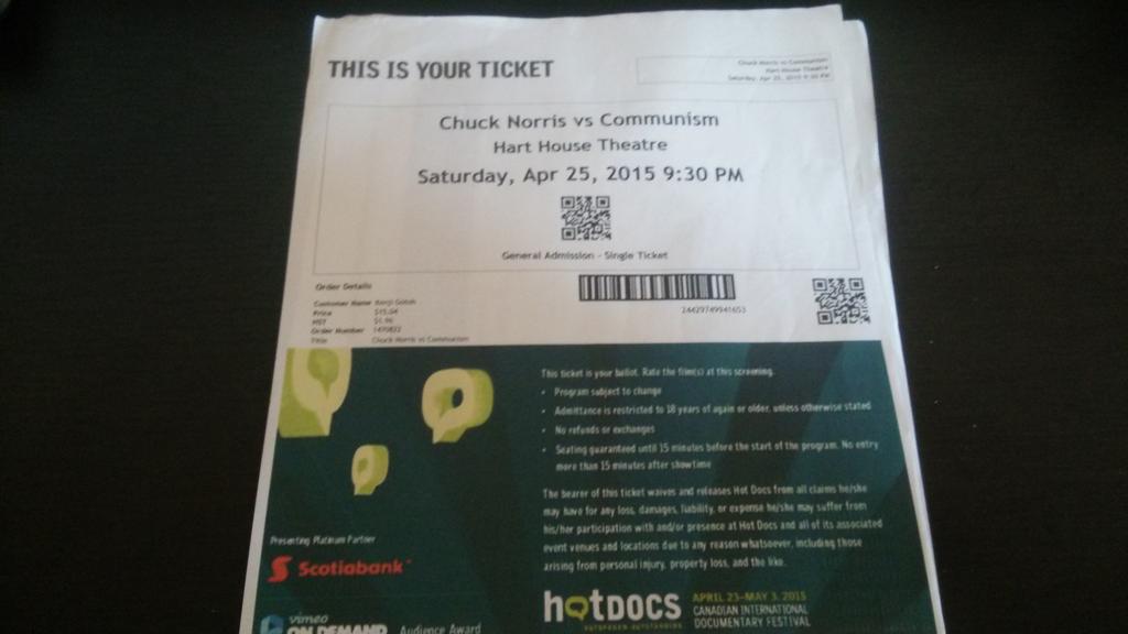cassette_kan's tweet photo. 『Chuck Norris vs Communism』(チャック・ノリス対共産主義)鑑賞。80年代共産主義下ルーマニアで、禁制西側映画を非合法VHSで流す男と全人物を一人吹替(！)する女。人生ベストの大傑作。 #hotdocs2015 http://t.co/7MVkQhew1t