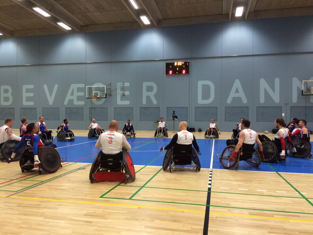 Donaarhus's tweet photo. Great with a little visit from GB. Though games, but the players are showing a good attitude and we are learning. http://t.co/oRkXIS0ue8