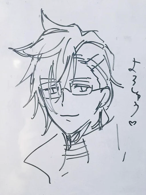 ホワイトボードに落書き。あれ?既視感+書き慣れてる感が… 