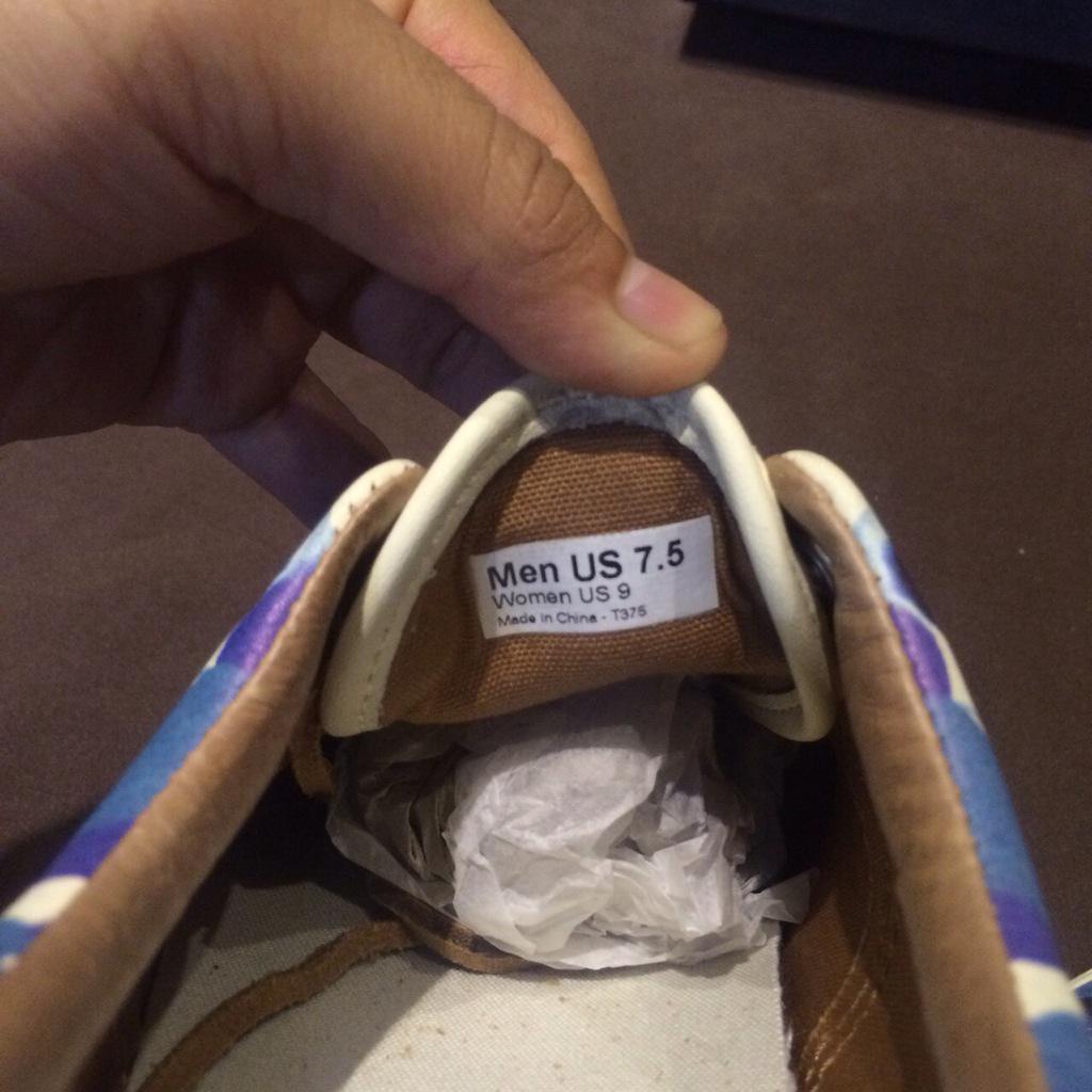 pskh_z's tweet photo. Vans era California x kiroic blue size 7.5 http://t.co/pu1dqI0Ee2