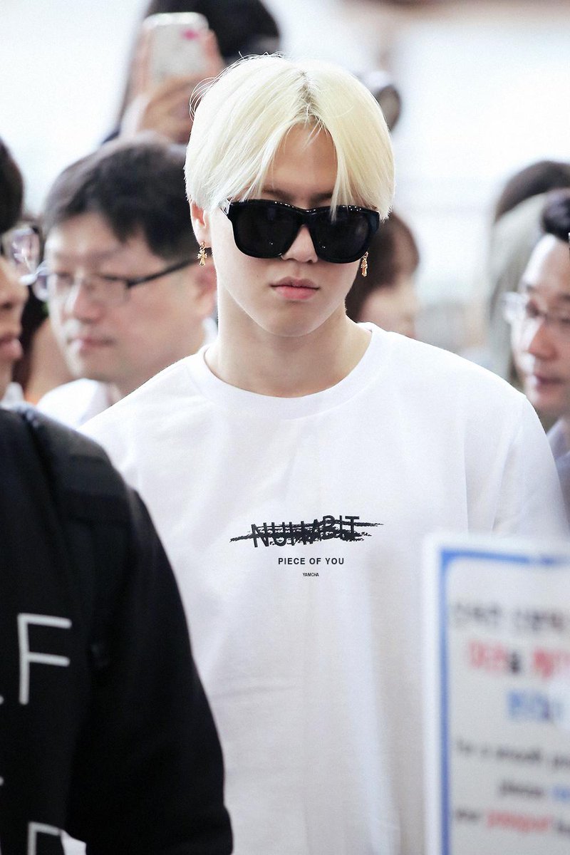POY140116's tweet photo. [유겸] 150421 김포공항 #GOT7 http://t.co/Ah1as9dRqG http://t.co/KUmuRJZ9gR