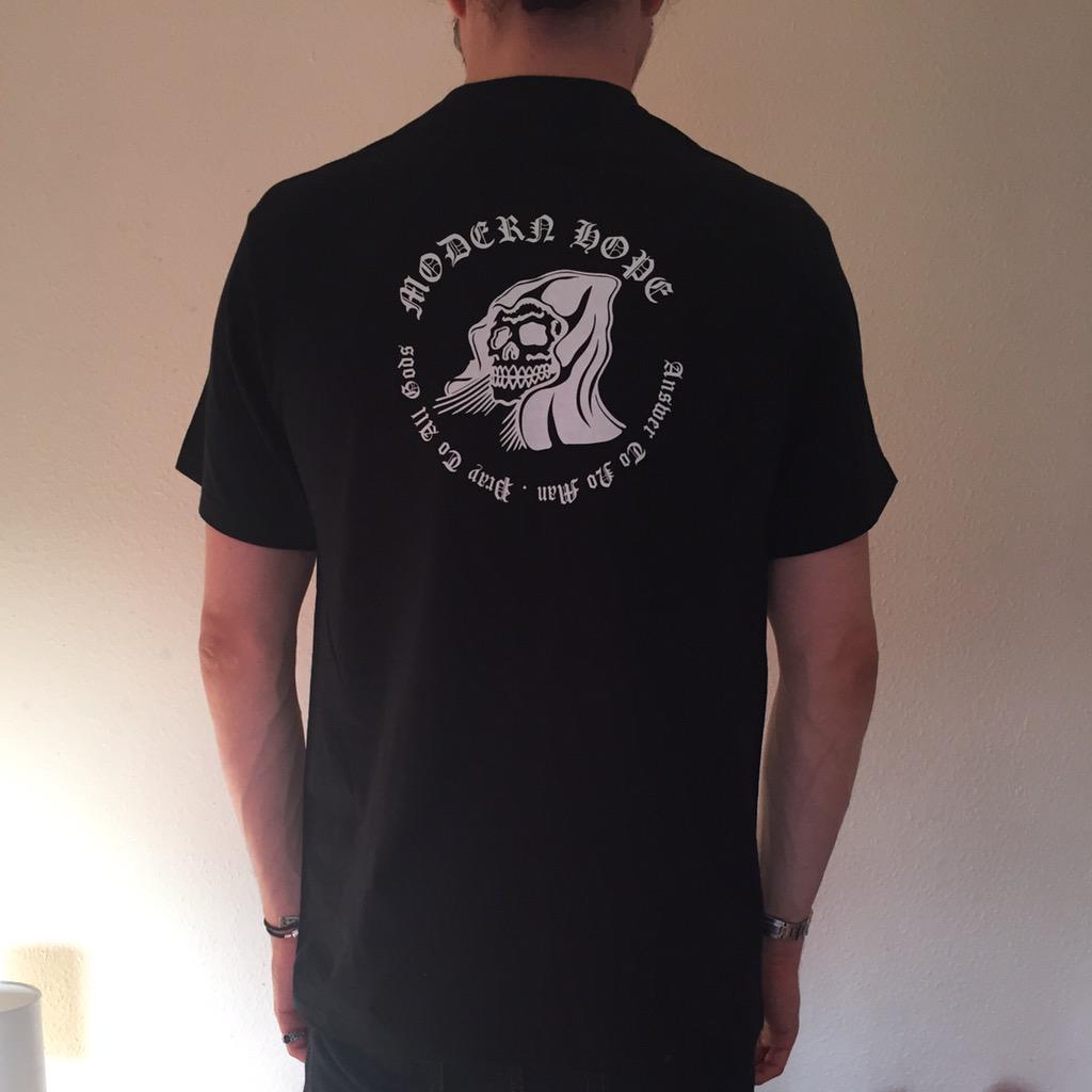 HopeModern's tweet image. Modern hope 'skull script' tee £19
Available from 

modern-hope.com