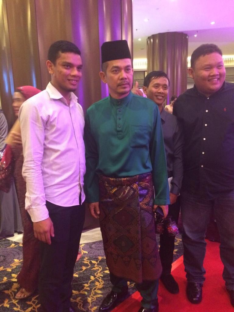 Rimba64's tweet image. bersama with castelo and young singer malaysia #rosyamnor #aizatamdan
