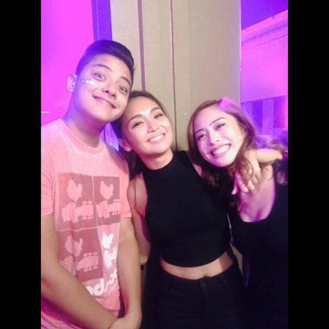 KathDevotees's tweet photo. Kathryn with Daniel and Arisse at Valkyrie Night Club for Daniel’s birthday. © ninaferrer (scs by @DevoteesNEcija) http://t.co/skOcYlZboF