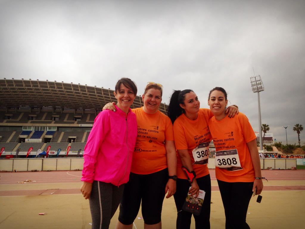 MarisaFactor's tweet photo. Feliz! Propósitos cumplidos :D #runners @virginia_m_g @Glez_Marta @gemita80 @LauraBandera @JM_Trainer http://t.co/ItOA3ZPSXk