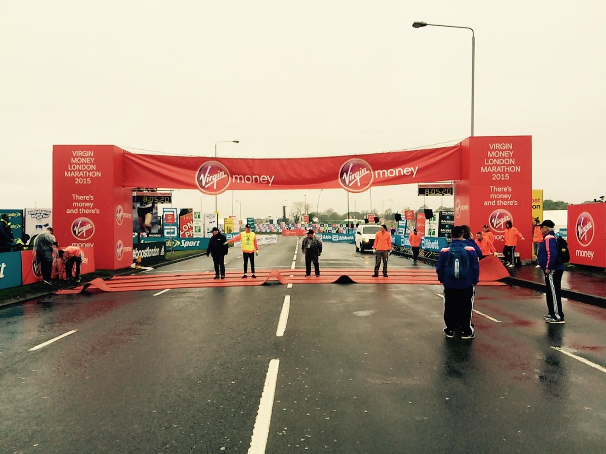 AndrewJNic's tweet photo. Not long now. Timing mats down at the 2015. @VirginMoney #Londonmarathon. Ready to go the #extramile? http://t.co/Si0jTc962P