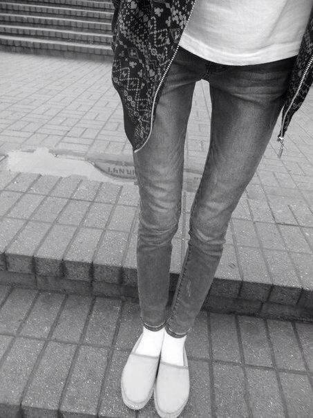 DizzyAndPale's tweet photo. Have some more #thinspo because I met my idol yesterday :) http://t.co/C354rHYNkq