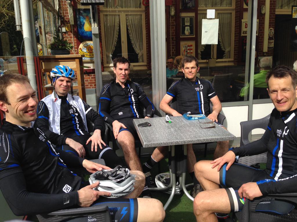 tim18545833's tweet photo. De afwezigen hebben ongelijk @terras-francois-dujardin #mtbp http://t.co/sEmIfScSJK