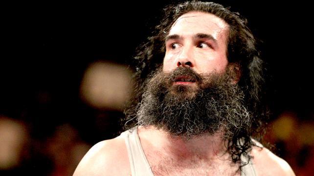 BennWWE's tweet photo. Who is the better Wrestler ? 

RT - #LukeHarper

Fav - #Ryback http://t.co/cDCer9eg7i