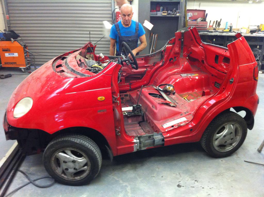 attitudeautos's tweet photo. Ooh 5 minute downtime means the next array of build images can get posted ;) "cleft In twain" http://t.co/ReAxCXCnJ6