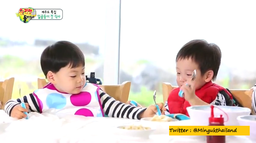 mingukthailand's tweet photo. [CAP EP.75] เราจิ้นคู่นี้ดีกว่า 5555  #SongTriplets  #Songdaehun #songminguk #songmanse http://t.co/LICVrlBlT8