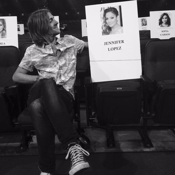 rockyR5s's tweet photo. Hey there @JLo http://t.co/jpabK90adt
