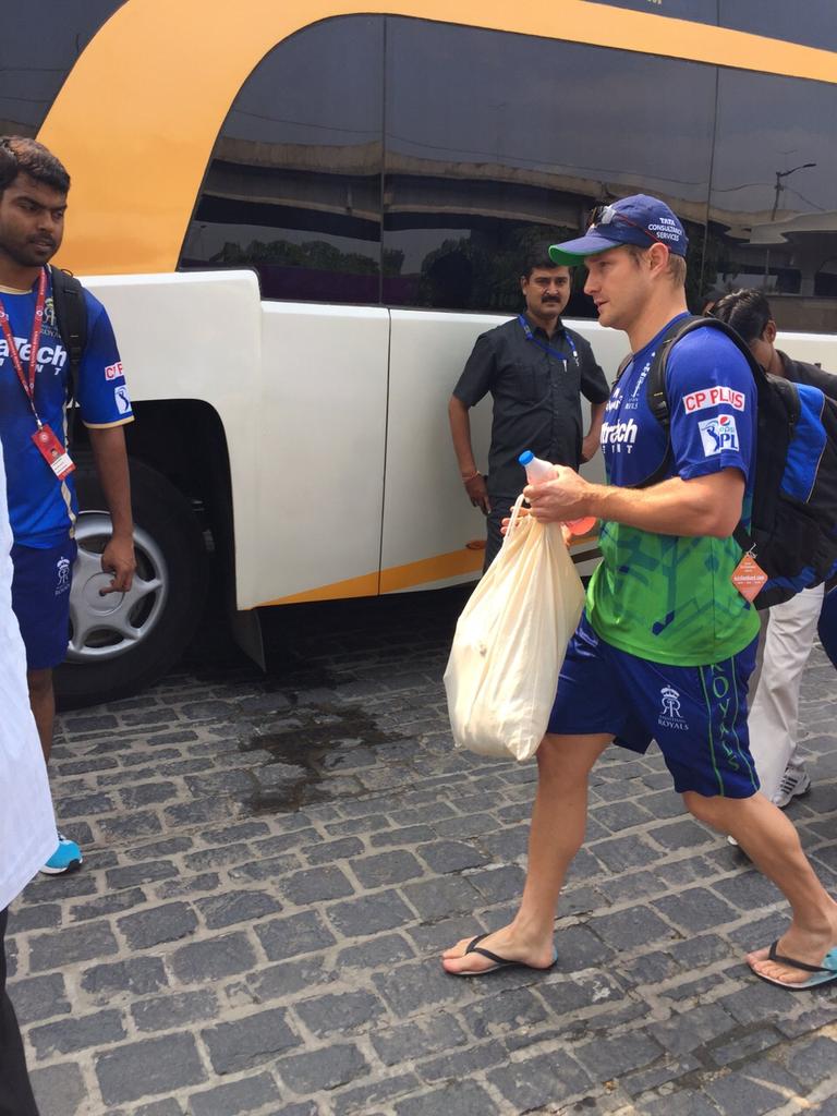 DipamJDBaruah's tweet photo. @deakinindia Go Rajasthan Go !! Jai Hooo #AlwaysARoyal Royal Performance @rajasthanroyals #DeakinRR http://t.co/M0pnaPbvQq