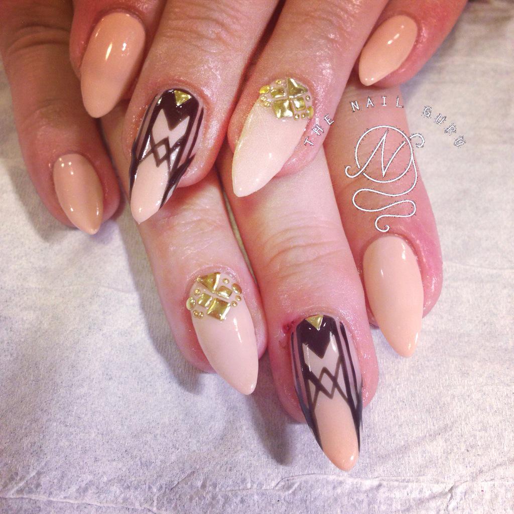 GuruNail's tweet photo. #thenailguru @BiosculptureGB #nails #nailart http://t.co/fm36qJ63ni