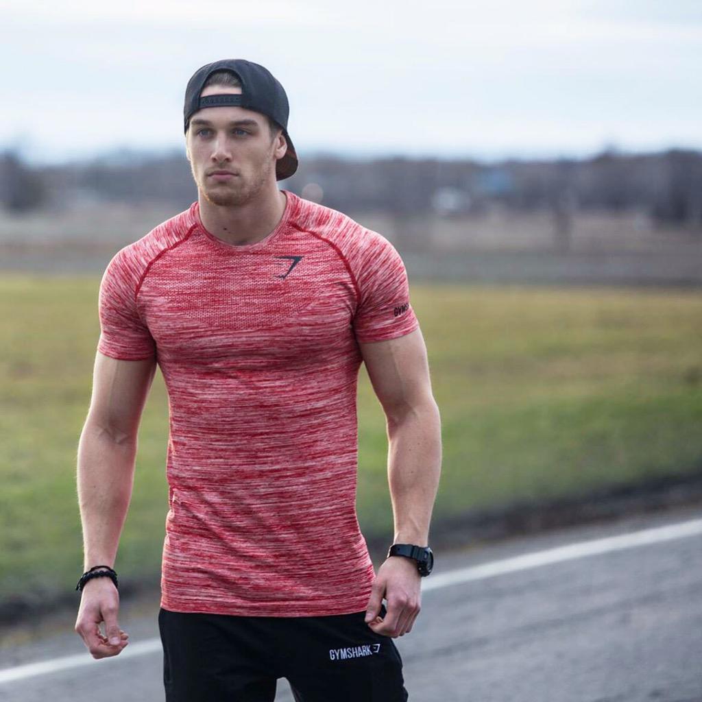 Gymshark on X: The GymShark Fit Seamless T-Shirts' are available in 5  colours, ranging from sizes S-XL.    / X