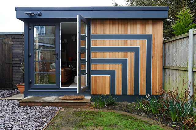 We haven't seen this level of creativity on the cladding of a garden room before <a href="/Swiftorg/">Swift Unlimited</a> buff.ly/1CHgwVa