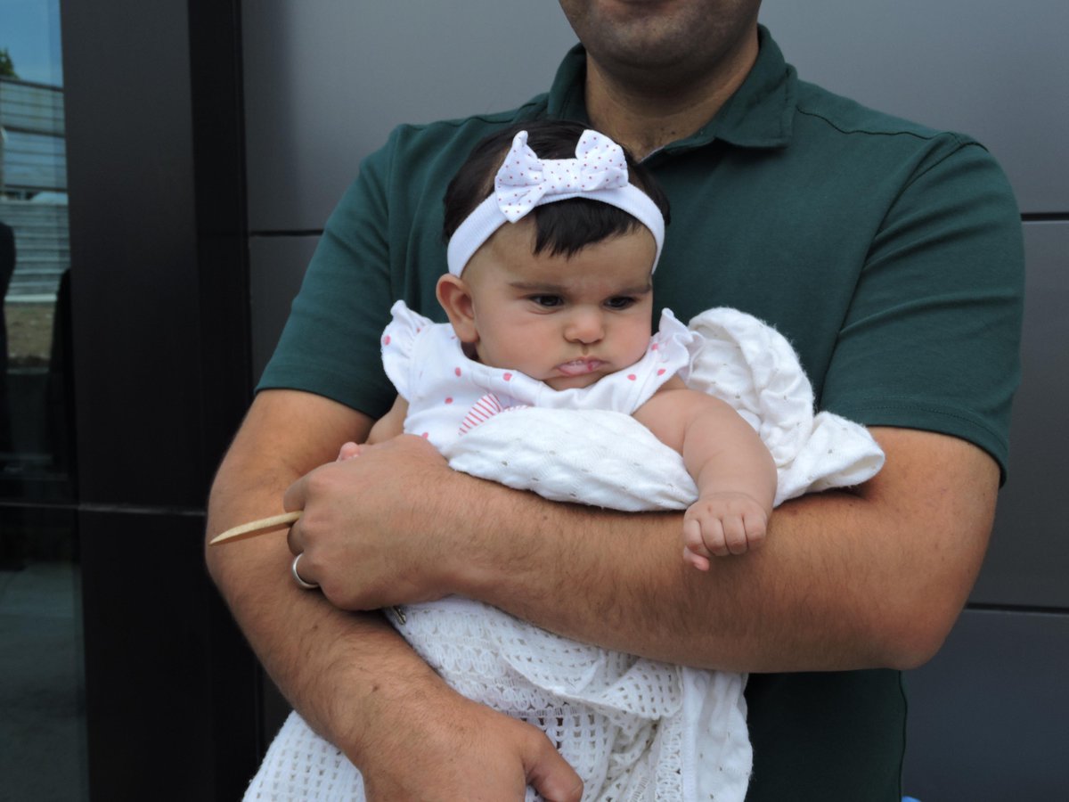 EltVesal's tweet photo. smallest member in #VESAL2015 conferences http://t.co/XzQVlePuJv