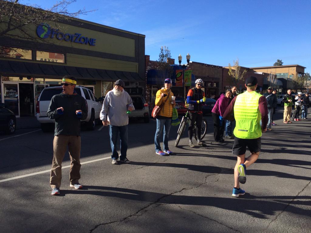 footzonebend's tweet image. @bend_marathon #scenesfromamarathon #morecowbell