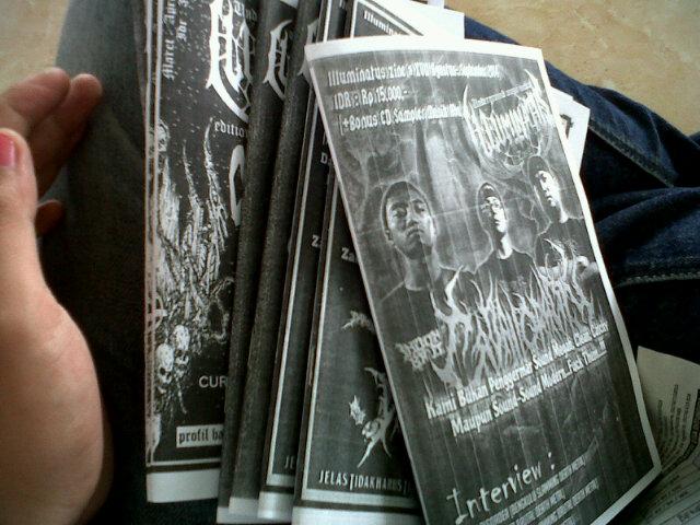 @SoundxrebelZone zine fotocopian :)