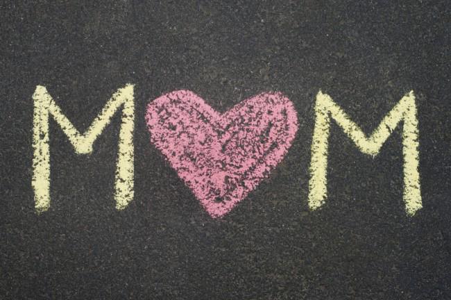 TameraBrickl's tweet photo. Only 2 more days till our Mother's Day Shopping Event! Lots of unique handmade gifts for Mom. http://t.co/uoaA3zPpst http://t.co/ldXxAjvJw6