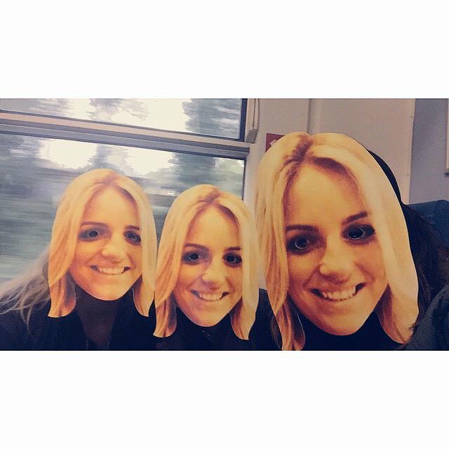 MissHolgado's tweet photo. WHERE'S EMILY?!? Supporting my girl running the #LondonMarathon with our @printster_uk masks!! GO EMILY!! http://t.co/SvGePNuNMy