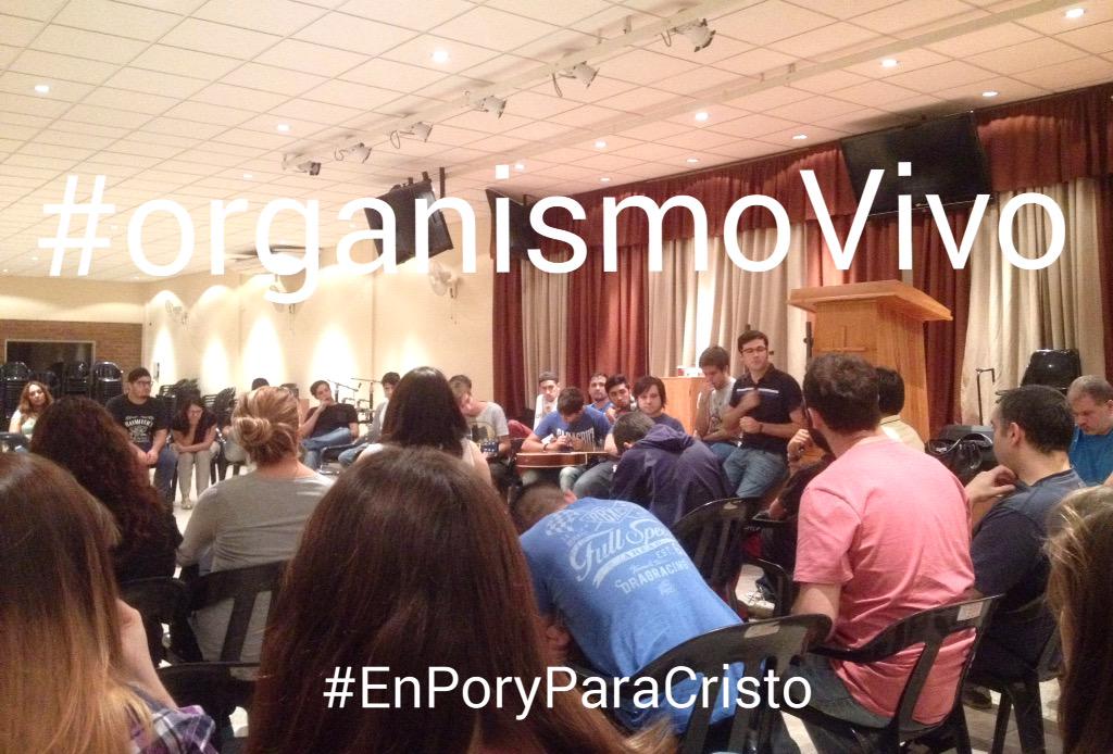 citydelaOK's tweet photo. Ayer, intercambiando propuestas para contar a todos de Él  #brainstorm #EsLuzSiSeDifunde #compromiso #amor #vida http://t.co/g9HkkeoW0t