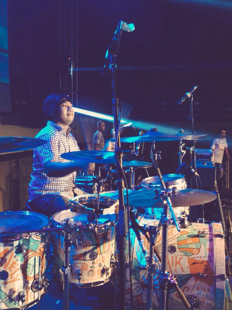 sheilaon7's tweet photo. #latepost #presentbreak2015 - @BrianSO7 sang penggebuk drum yang powerfull πͺ http://t.co/Vb8QS8rwXY