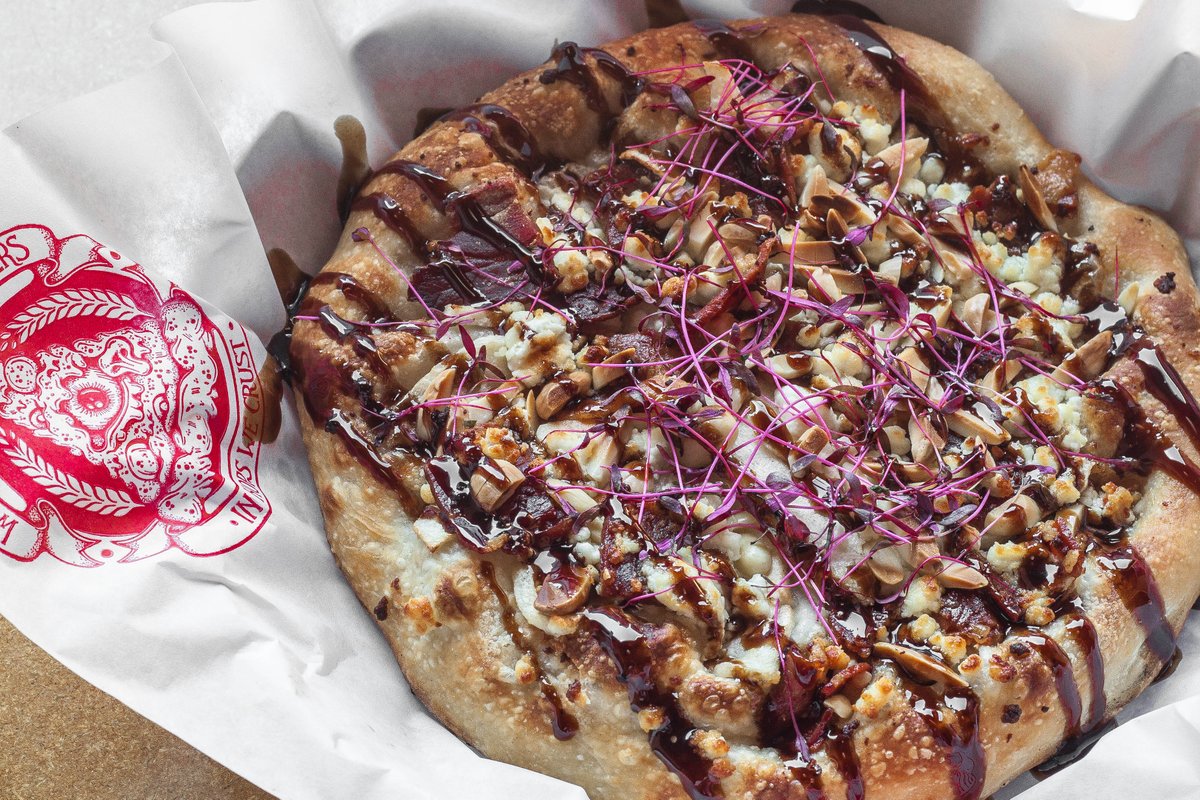 FerndaleRW's tweet photo. Attention foodies! Today is the last day for @Ferndalerw! So go out there and eat! #DFRW #foodies #Ferndale #Detroit http://t.co/Hbpd0efC1k