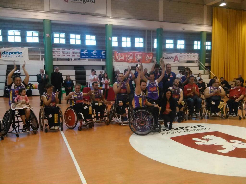 FEDEDDF's tweet photo. @BSRVALLADOLID @bsralb habéis hecho historia !! SOIS MUY GRANDES !! Vuestro trabajo y esfuerzo son el premio de todos http://t.co/g6ANJDBJFP