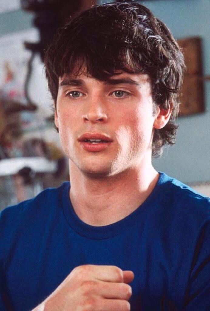 Happy birthday to my favorite Clark Kent & crush since 2003 ily Tom Welling 