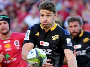 eatsleeprugby's tweet photo. The Hurricanes beat the Reds 35-19 in Brisbane to reclaim their place on top of the Super Rugby ladder. http://t.co/szwvJ9d5Jo