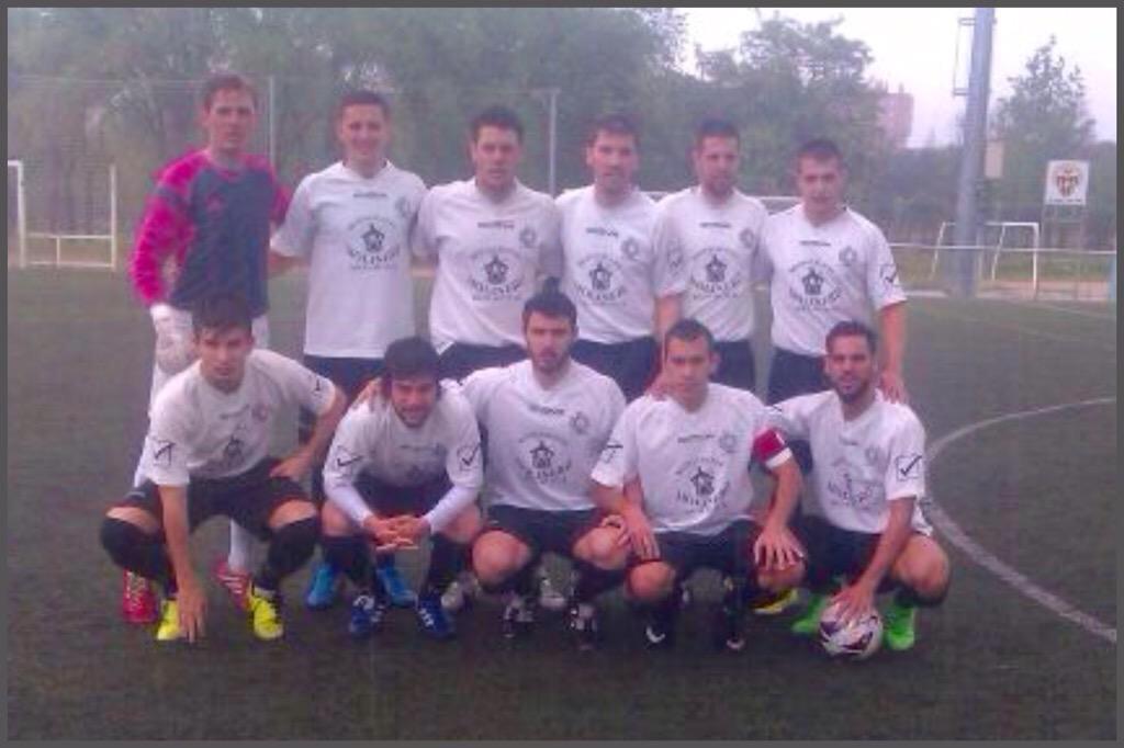cdccomercial's tweet photo. http://t.co/5VeAhzyXSC 5a victoria consecutiva,7-0 vs. Brunete (Alex, Guillermo, Borja, Angel 2 y Fer 2), TERCEROS! http://t.co/BhEcp7ZKoW